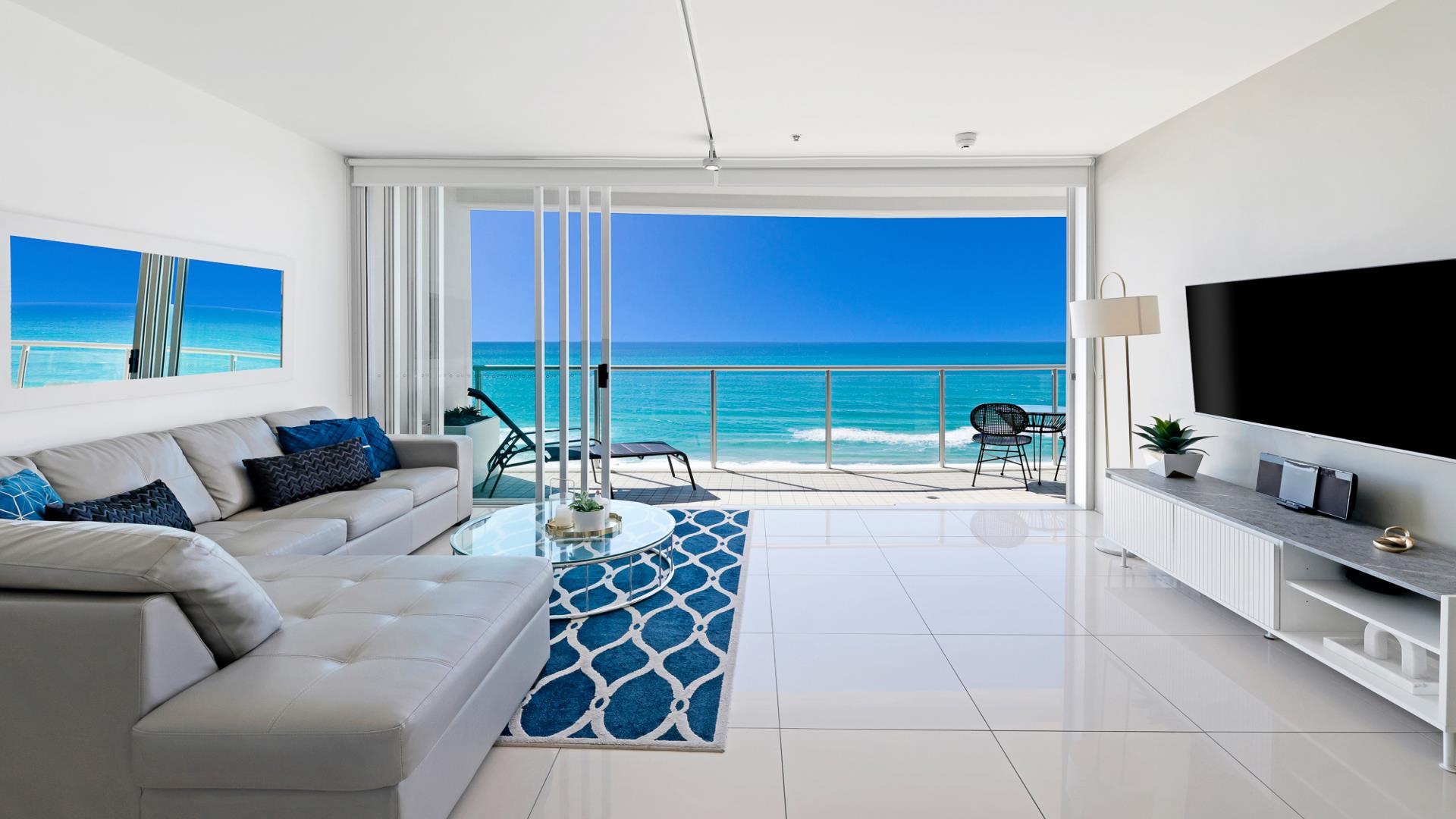 One Bedroom Ocean View Apartment