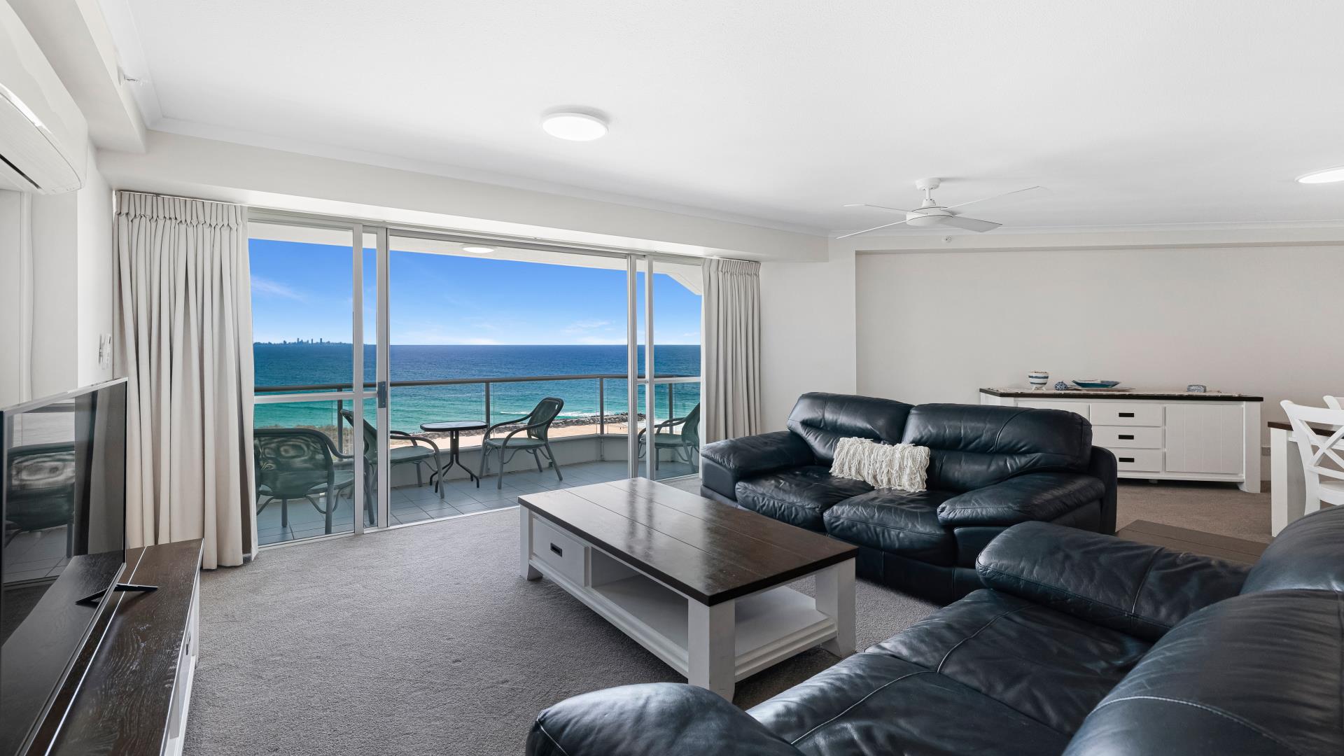 Superior One Bedroom Ocean View Apartment